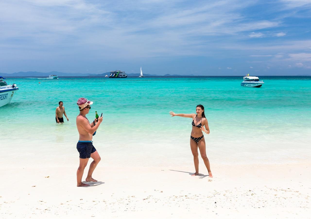 Racha Island Resort Ko Racha Yai Extérieur photo
